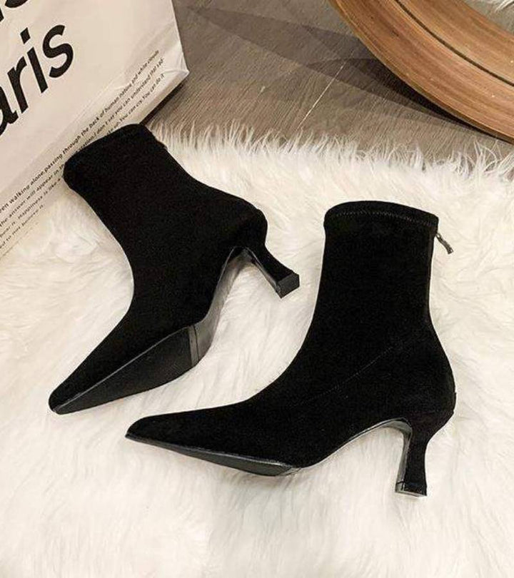 Fulvia | Stivaletti minimal in pelle con tacco medio